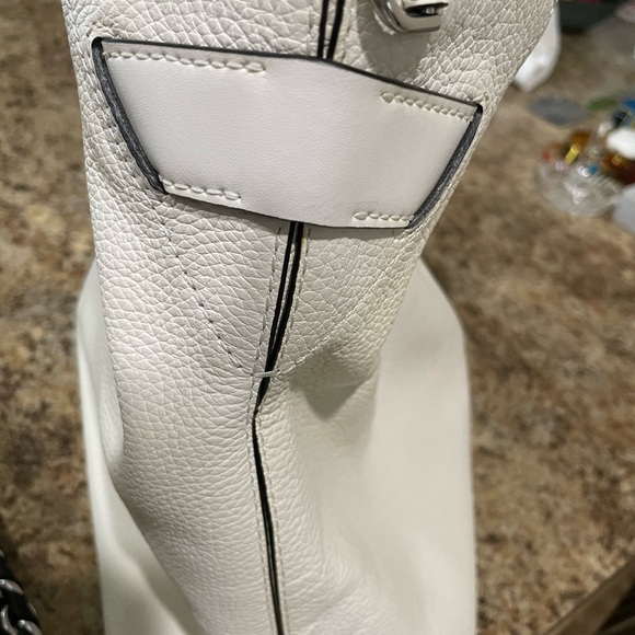 Michael Kors White Pebbled W/Black Leather Chain Large Satchel Bag - Picture 5 of 16